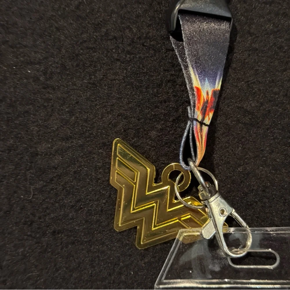 New Wonder Woman Lanyard New‎ Key Chain With Gold Logo Plastic ID Holder